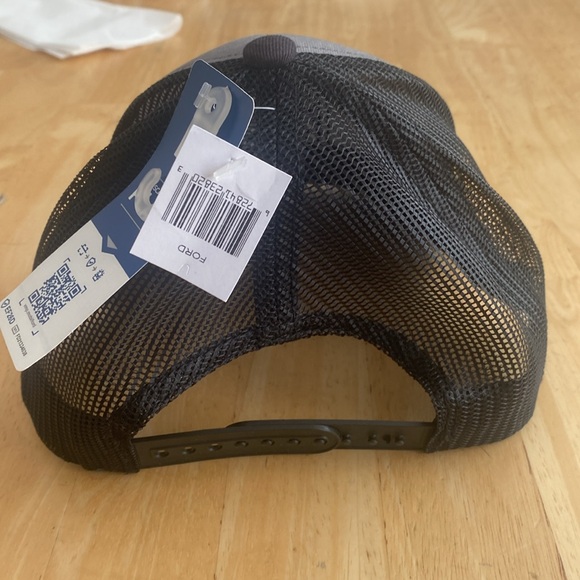 Ford Built Tough hat NWT. Adjustable. Perfect for any F-150 or Ford lover - Picture 4 of 4